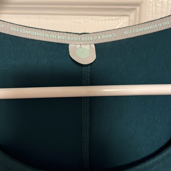 green dress - Picture 3 of 5